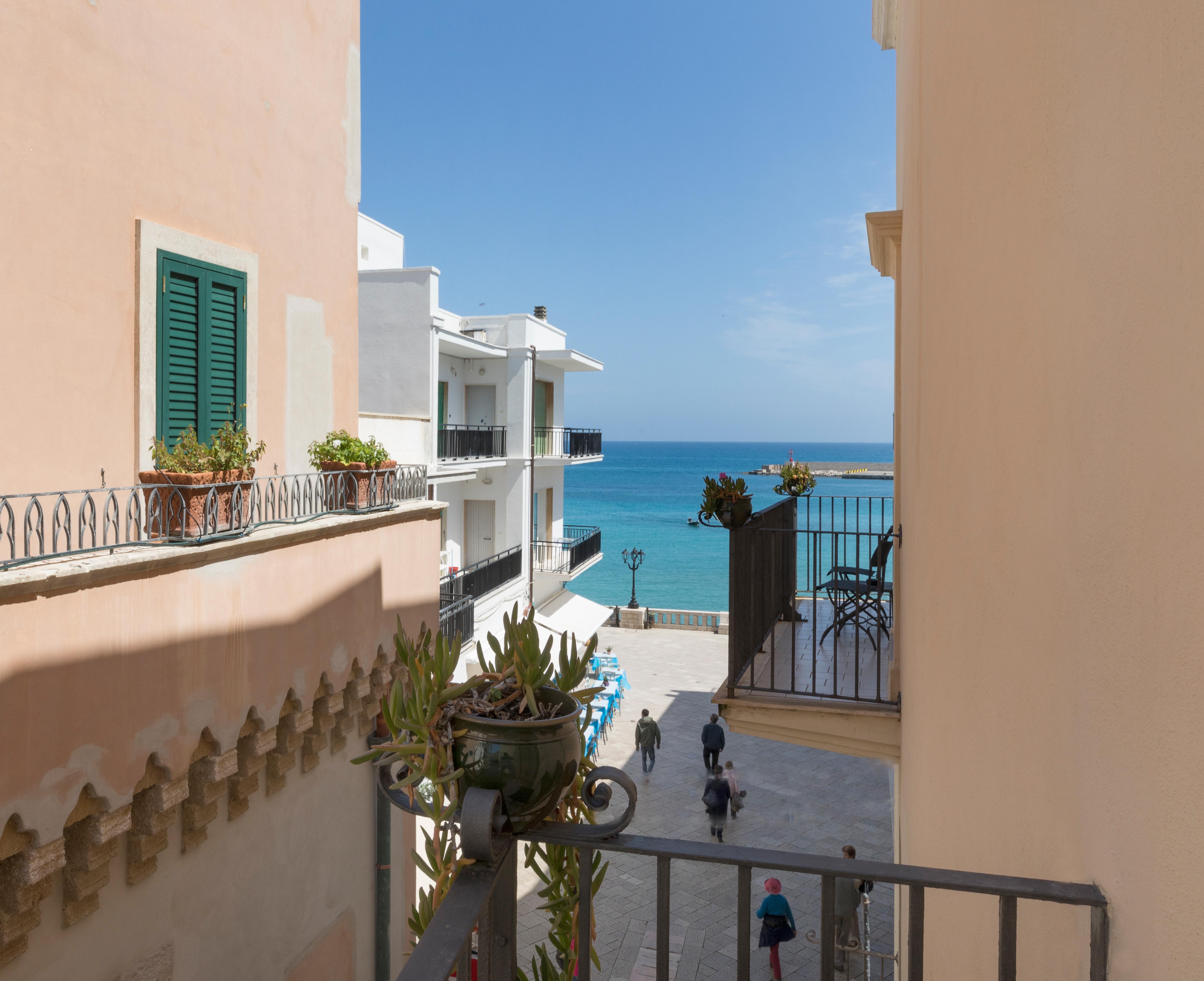 Hotel Palazzo Papaleo Otranto Exterior photo